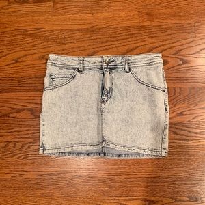 H&M Divided light denim mini skirt